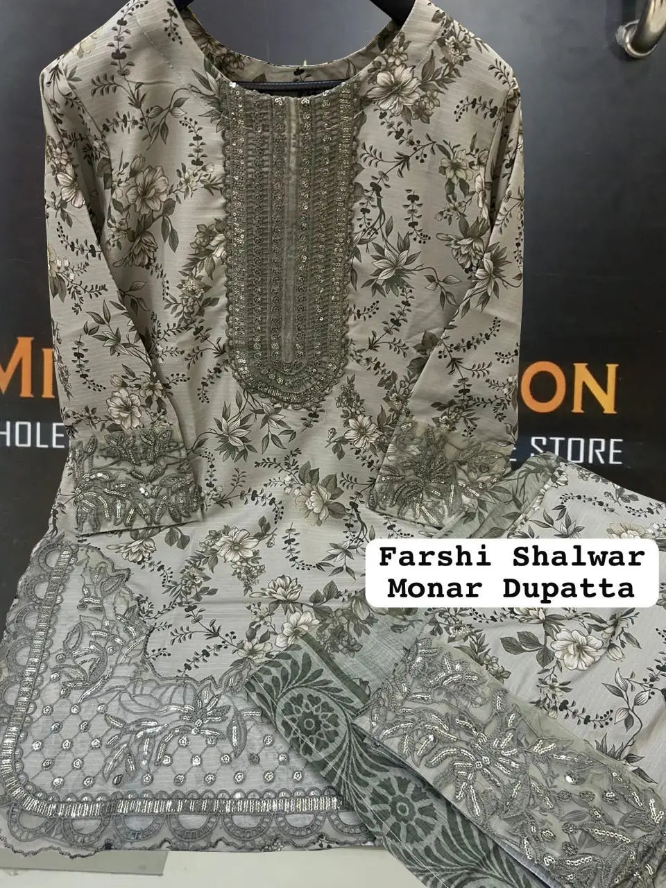 3 Pcs Women's Stitched Lawn Embroidered Suit