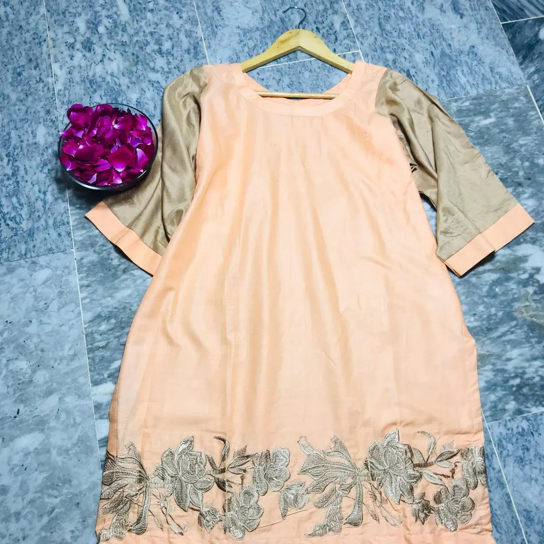 1 Pc Women's Stitched Arabic Lawn Embroidered Shirt