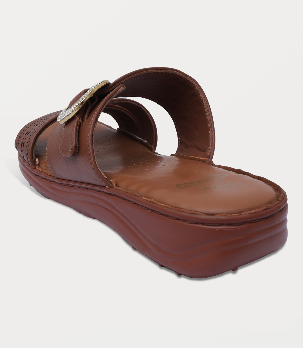 Women Comfort Slipper-TAN