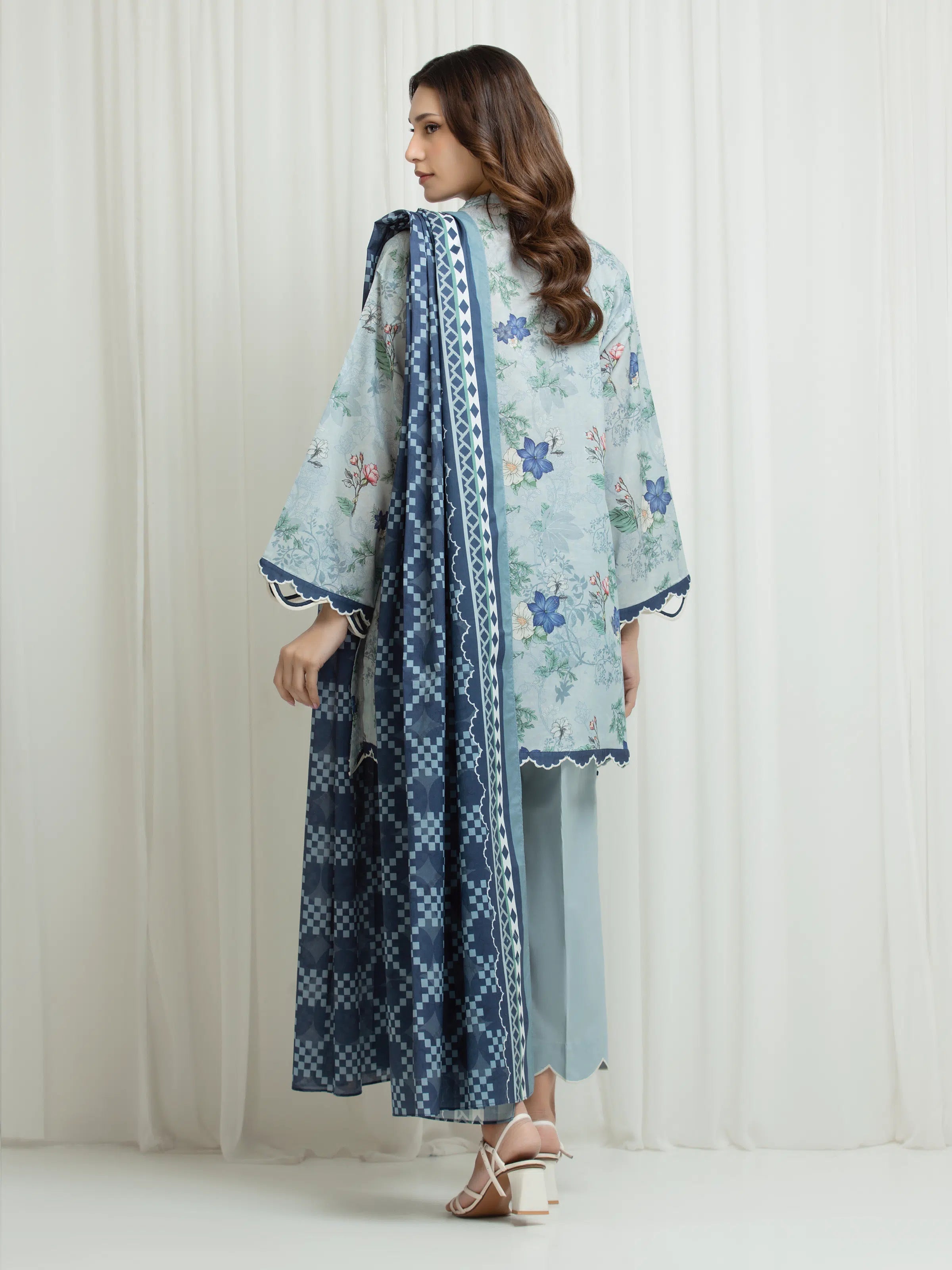 edenrobe Allure Lawn Unstitched Printed 3Pc Suit EWU6A1-36700