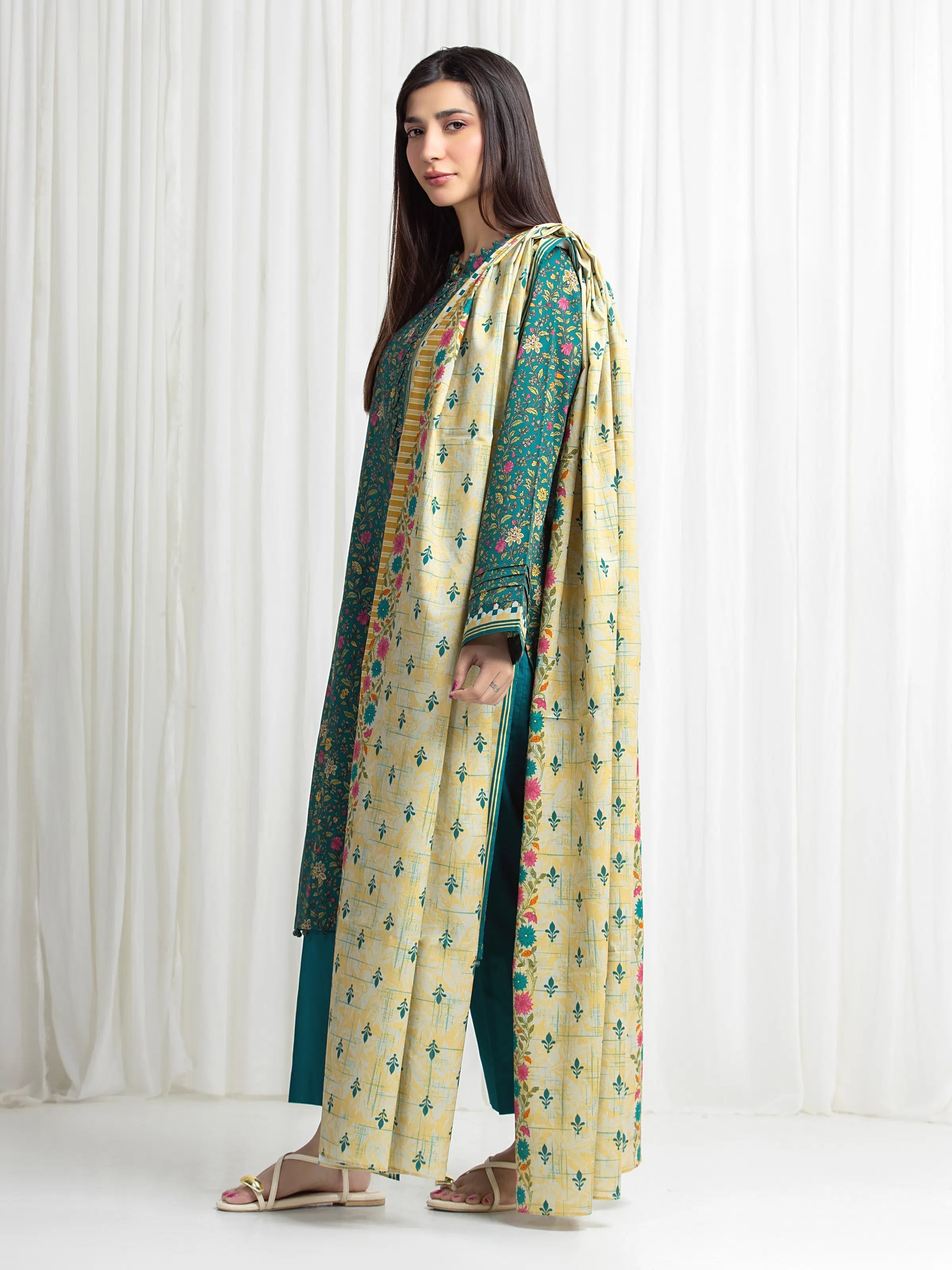 edenrobe Allure Lawn Unstitched Printed 3Pc Suit EWU6A1-36713