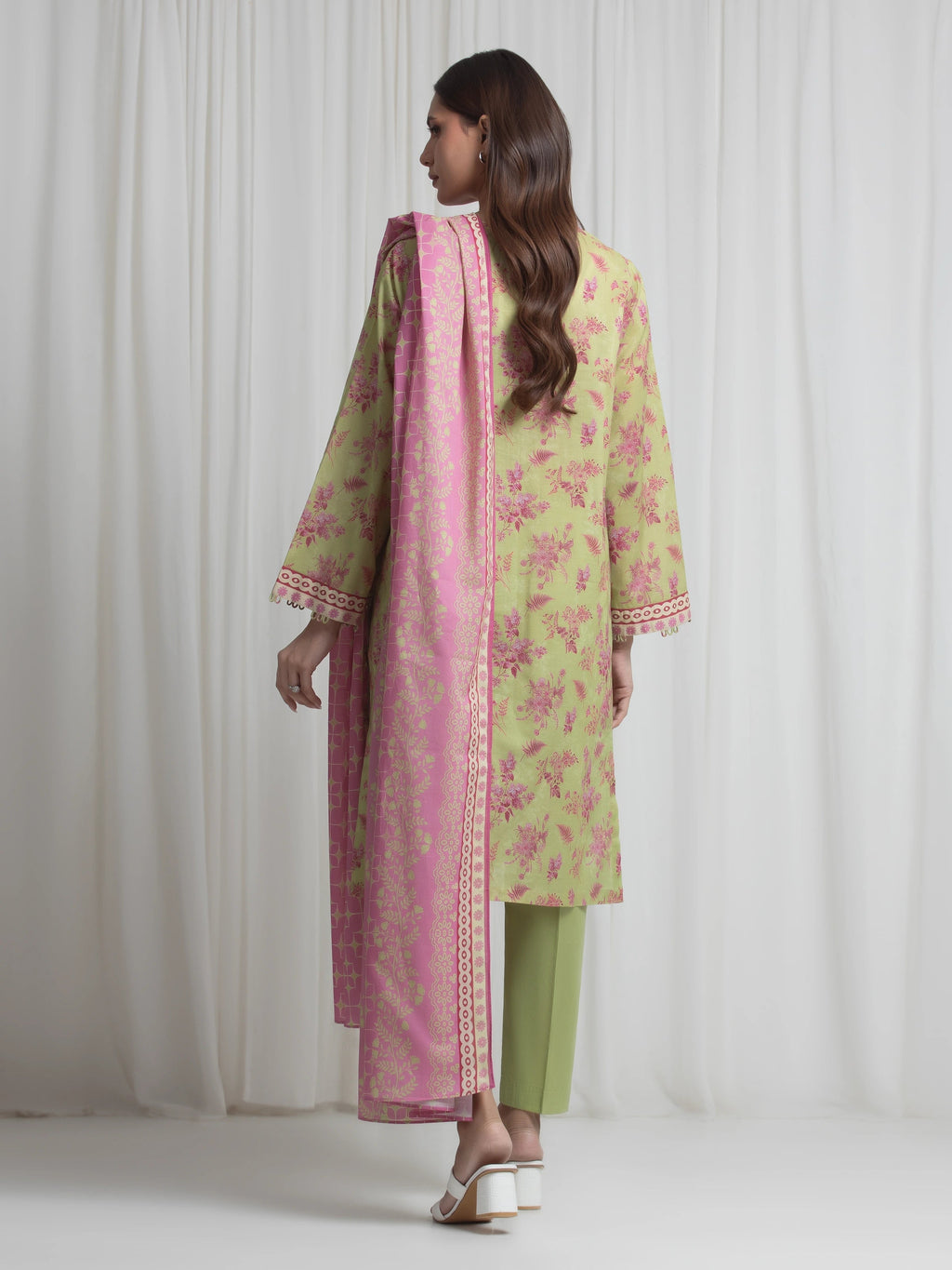 edenrobe Allure Lawn Unstitched Printed 3Pc Suit EWU6A1-36723