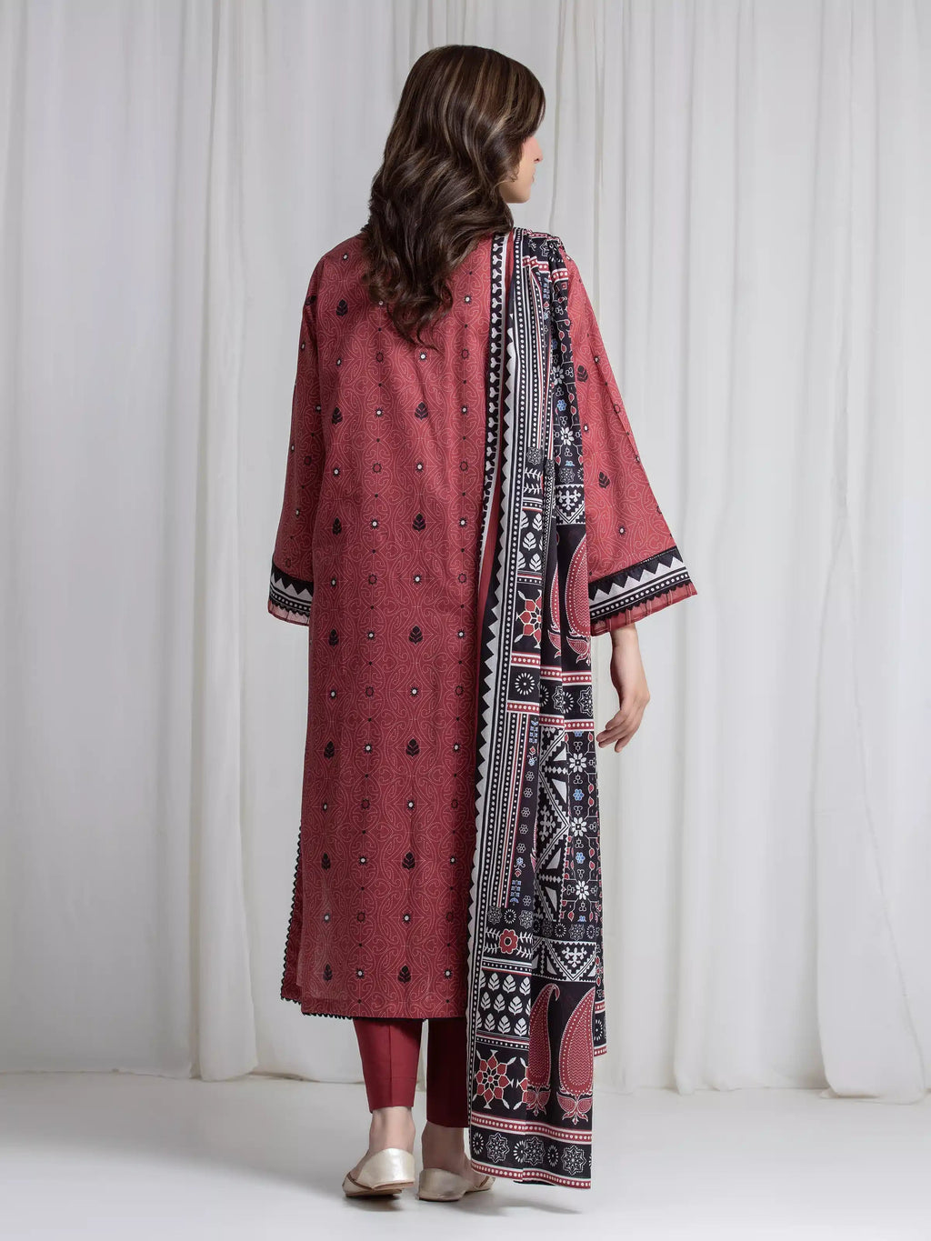 edenrobe Allure Lawn Unstitched Printed 3Pc Suit EWU6A1-36736