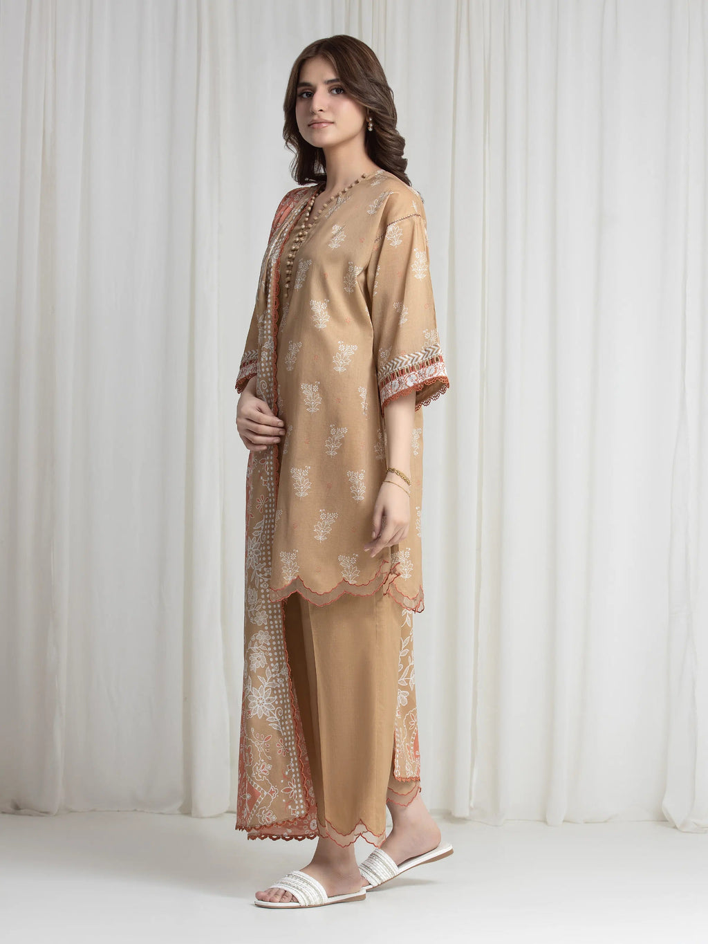 edenrobe Allure Lawn Unstitched Printed 3Pc Suit EWU6A1-36739