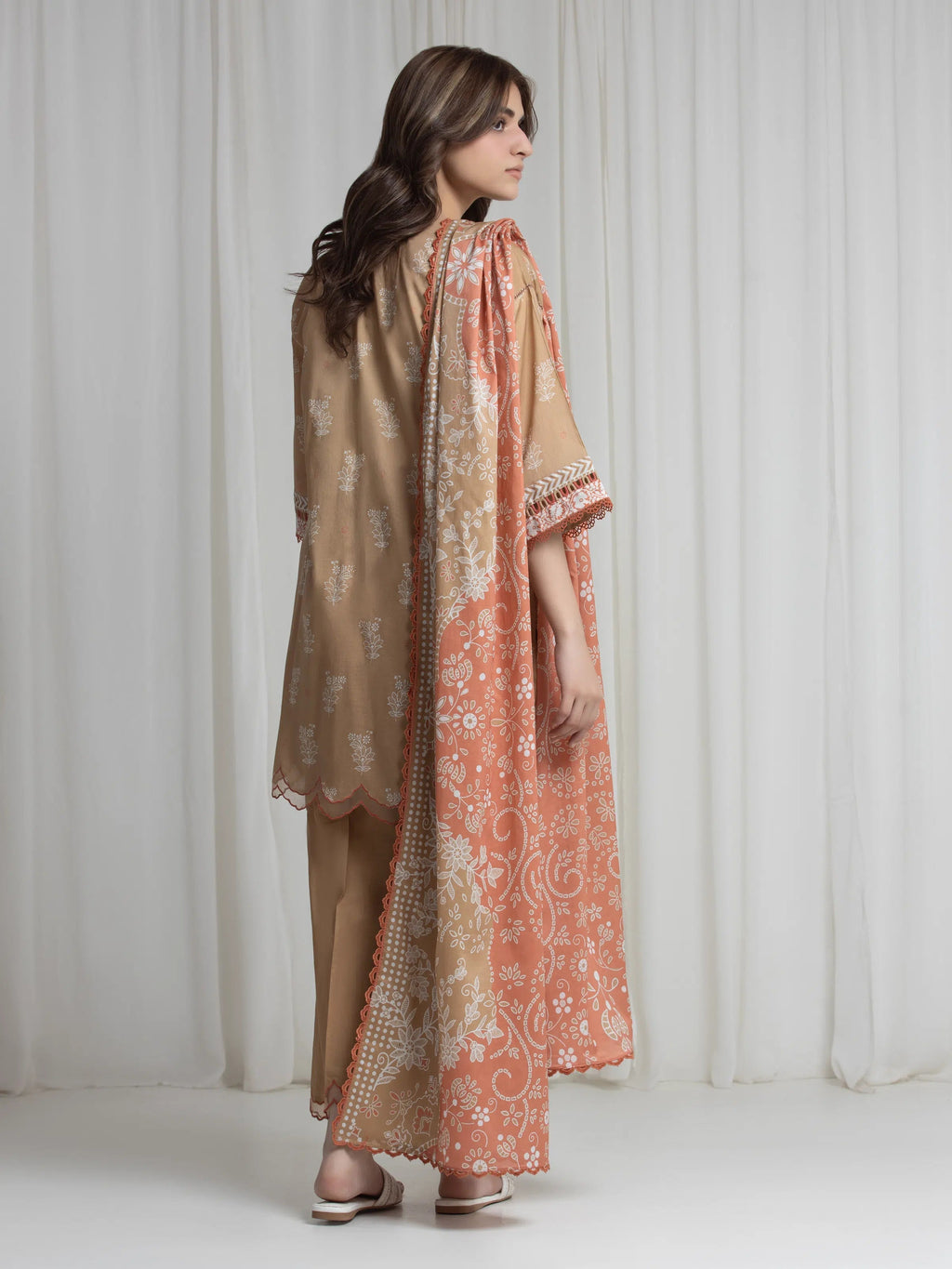edenrobe Allure Lawn Unstitched Printed 3Pc Suit EWU6A1-36739