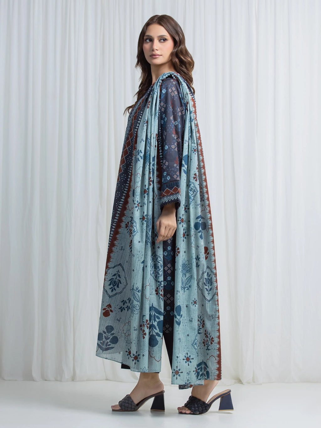 edenrobe Allure Lawn Unstitched Printed 3Pc Suit EWU6A1-36744