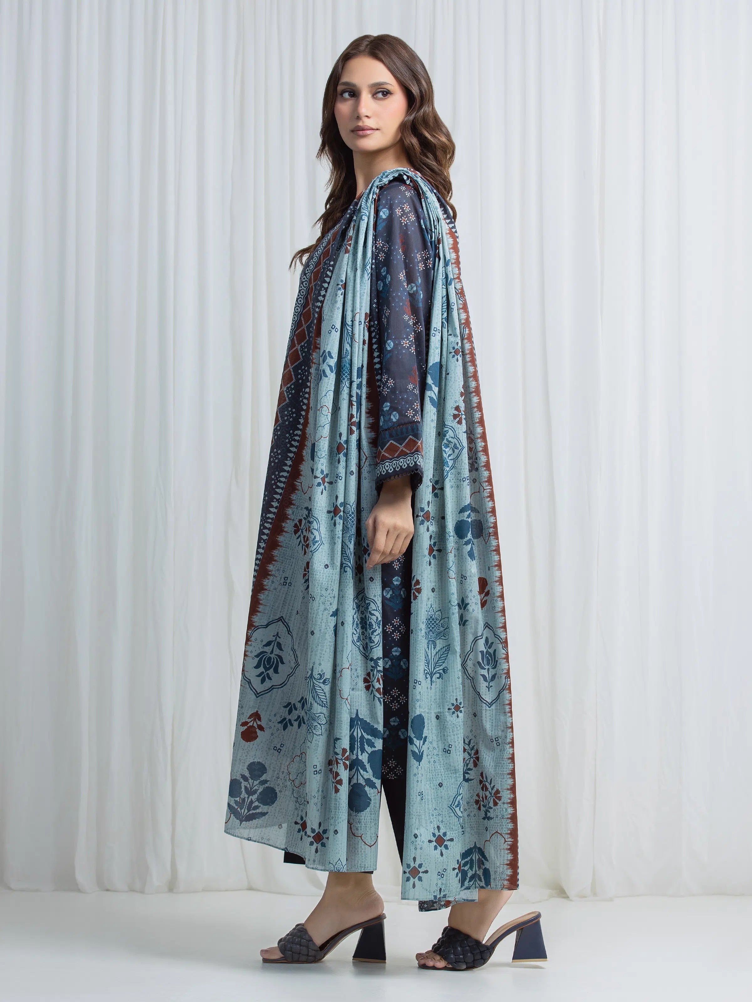 edenrobe Allure Lawn Unstitched Printed 3Pc Suit EWU6A1-36744