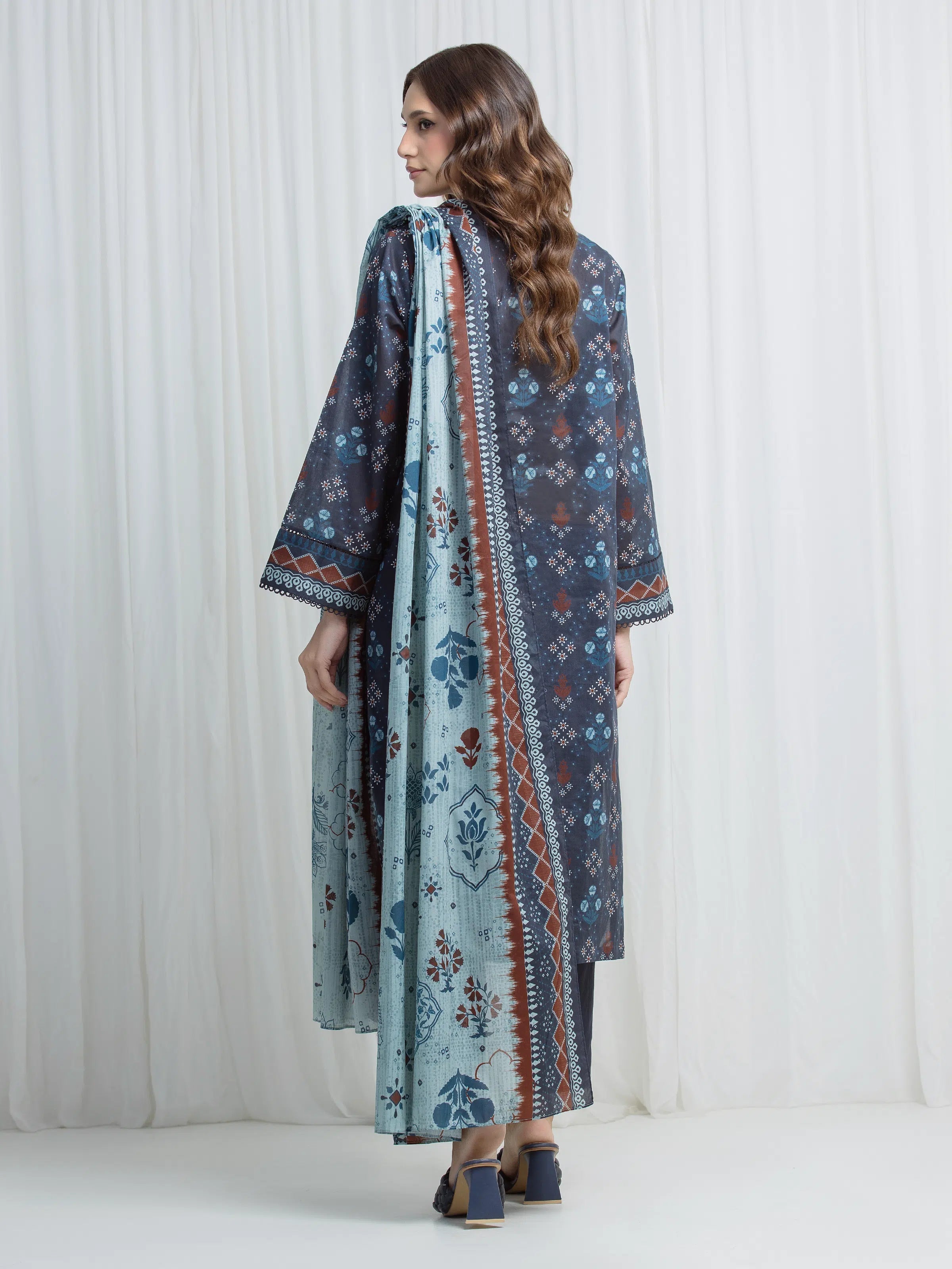 edenrobe Allure Lawn Unstitched Printed 3Pc Suit EWU6A1-36744