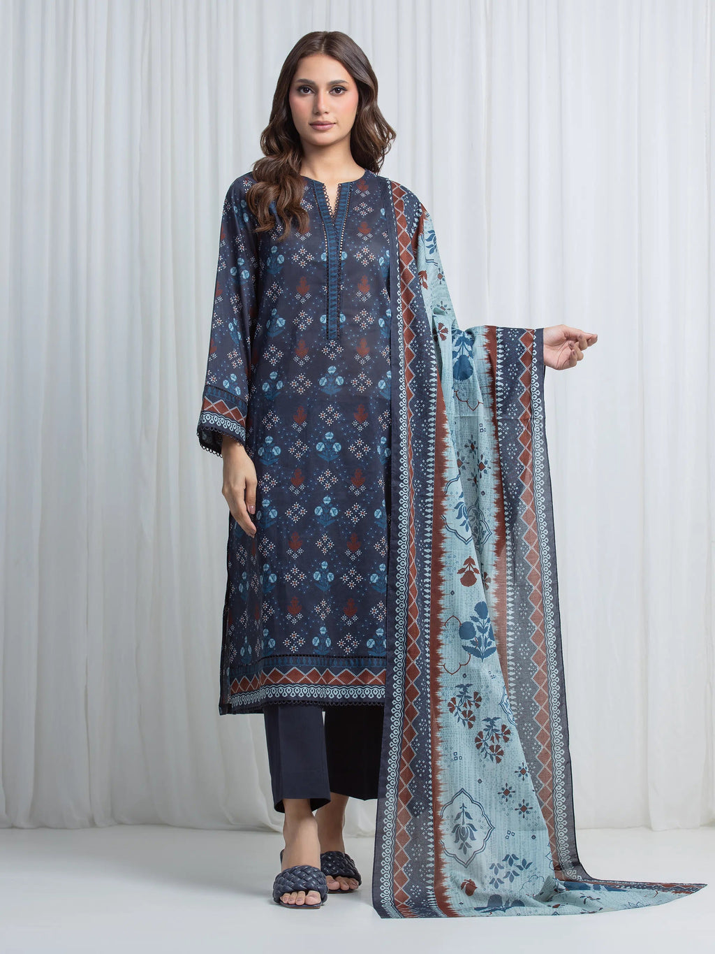edenrobe Allure Lawn Unstitched Printed 3Pc Suit EWU6A1-36744