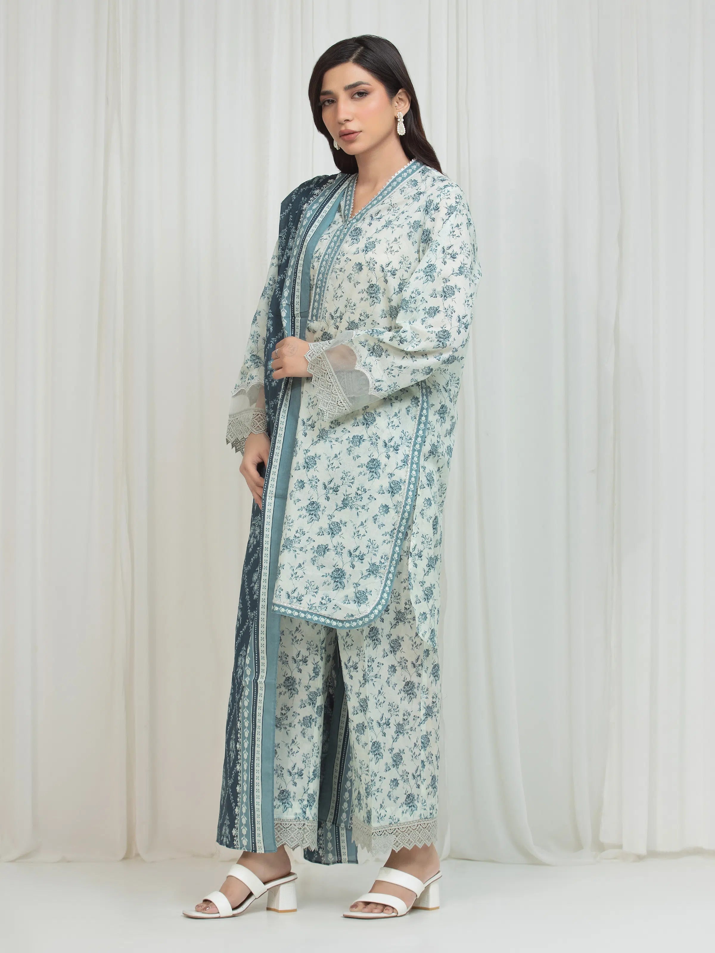 edenrobe Allure Lawn Unstitched Printed 3Pc Suit EWU6A1-36750