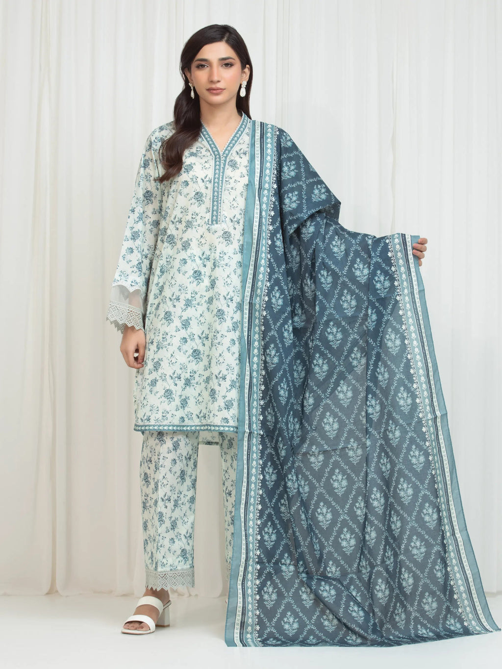 edenrobe Allure Lawn Unstitched Printed 3Pc Suit EWU6A1-36750