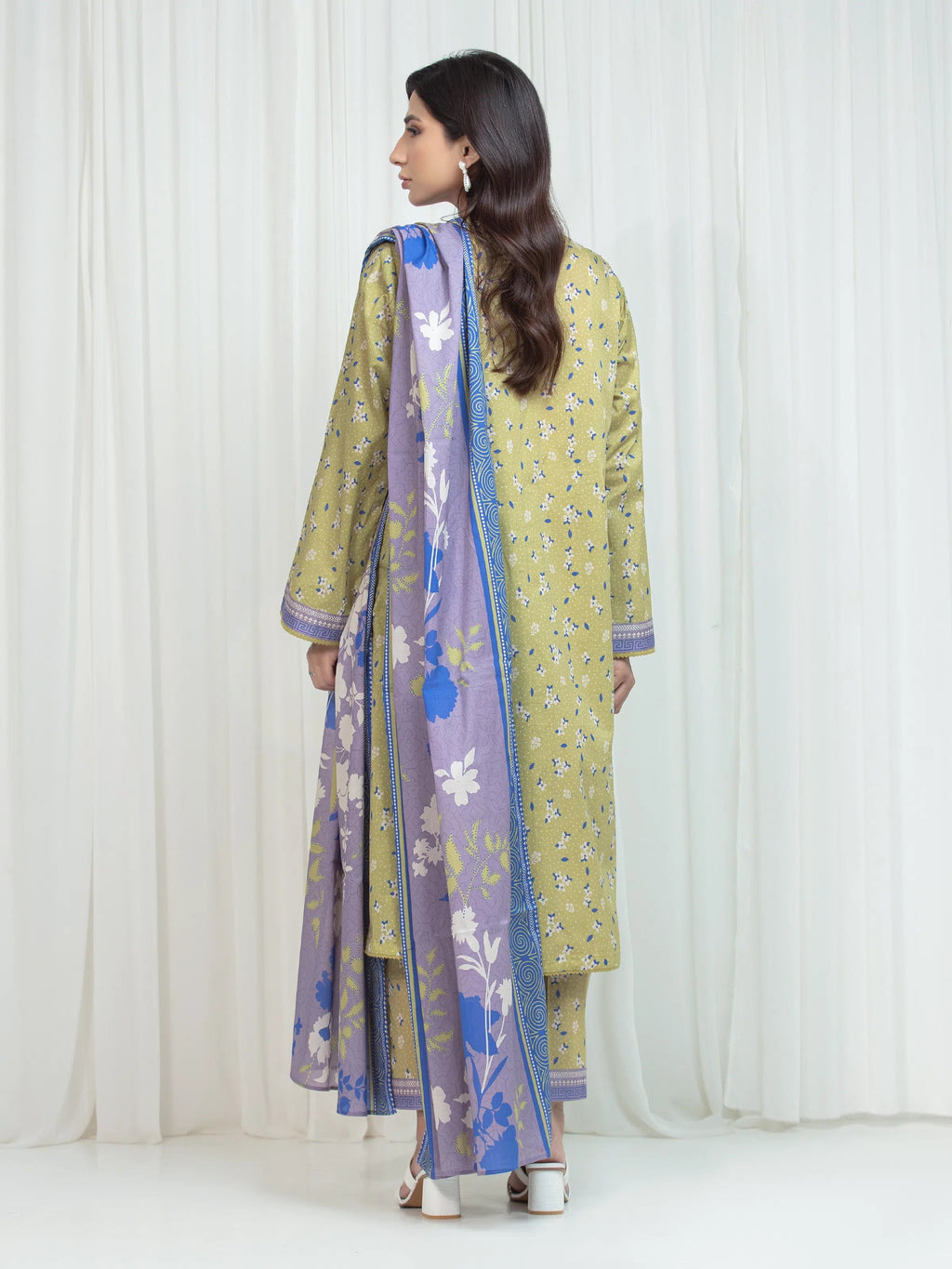 edenrobe Allure Lawn Unstitched Printed 3Pc Suit EWU6A1-36753