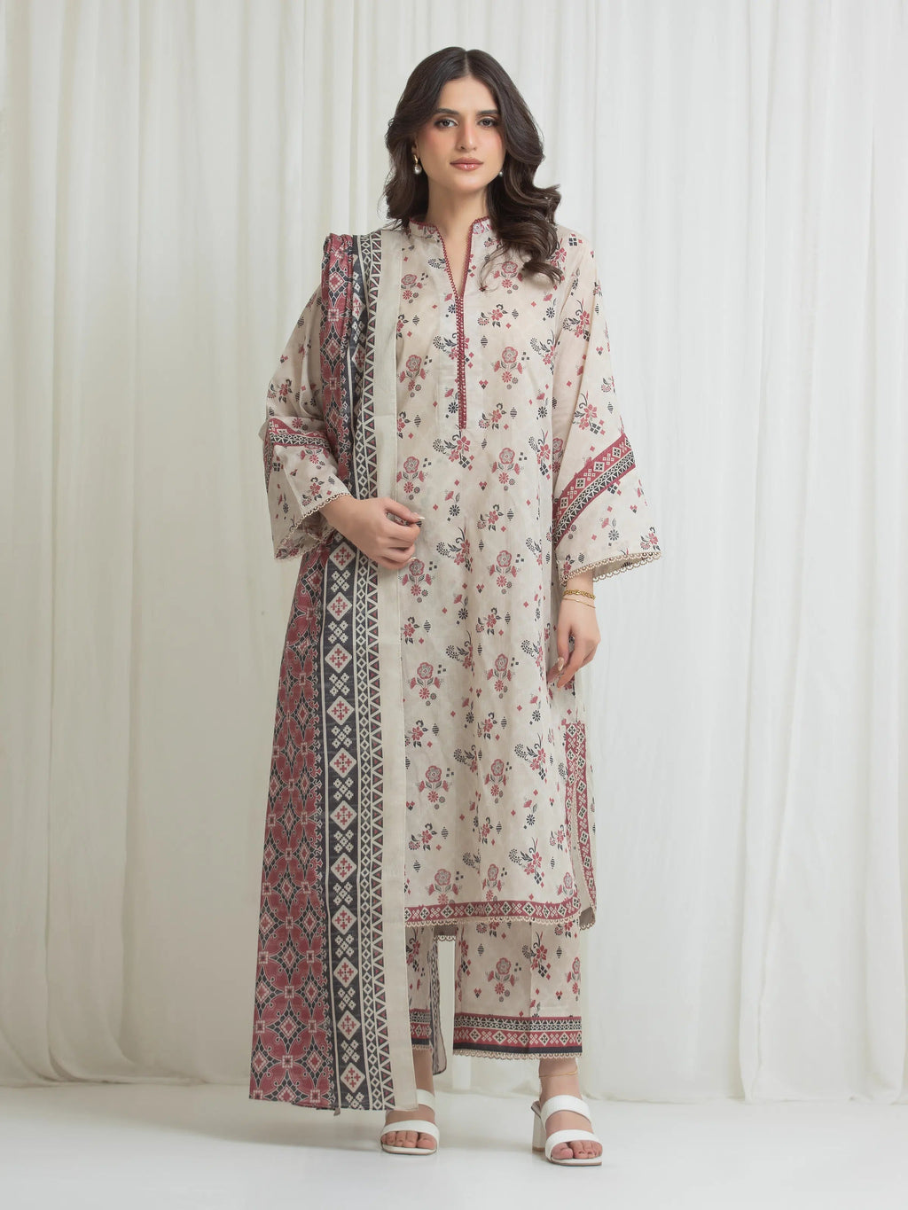 edenrobe Allure Lawn Unstitched Printed 3Pc Suit EWU6A1-36764