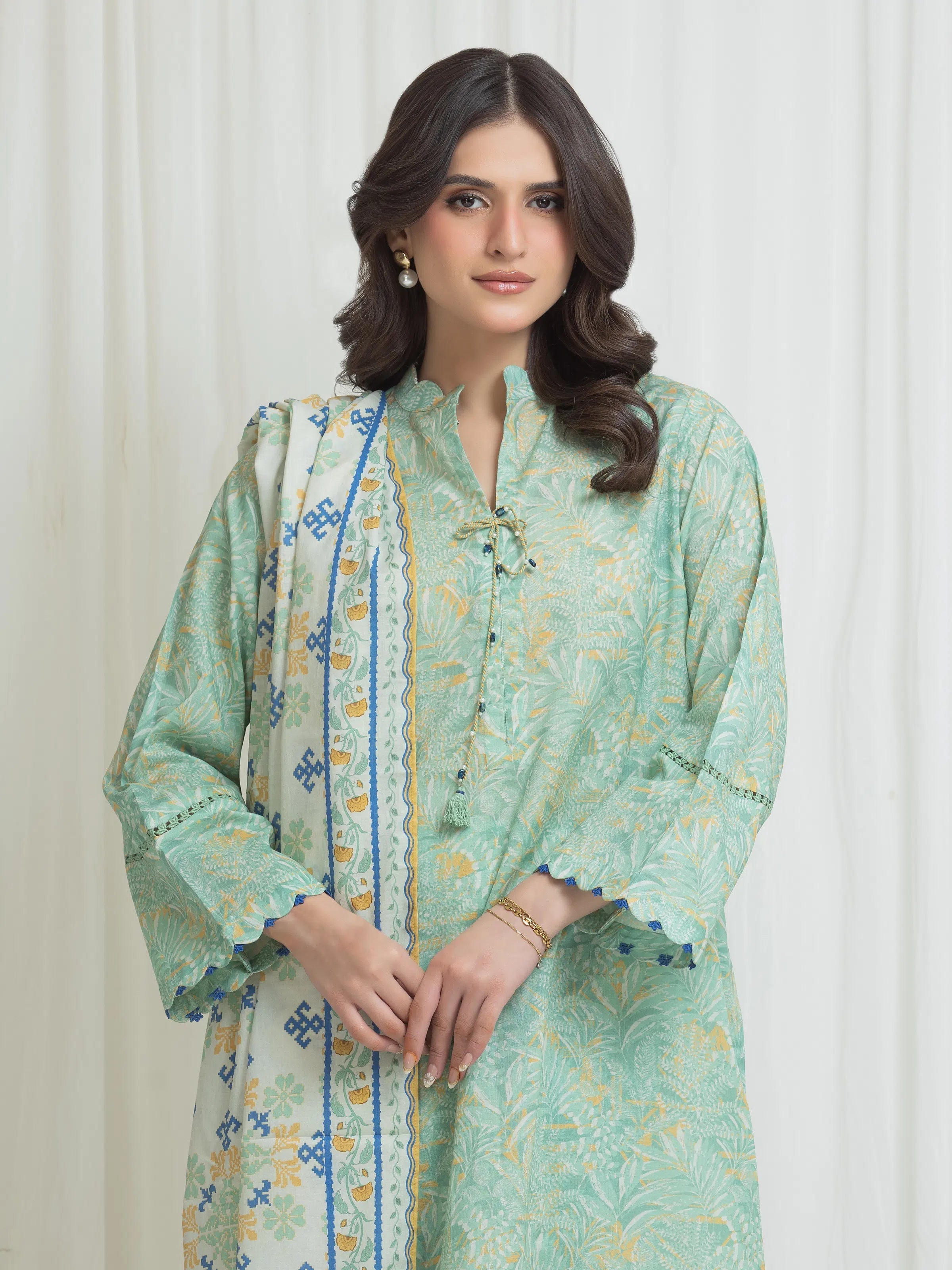 edenrobe Allure Lawn Unstitched Printed 3Pc Suit EWU6A1-36772