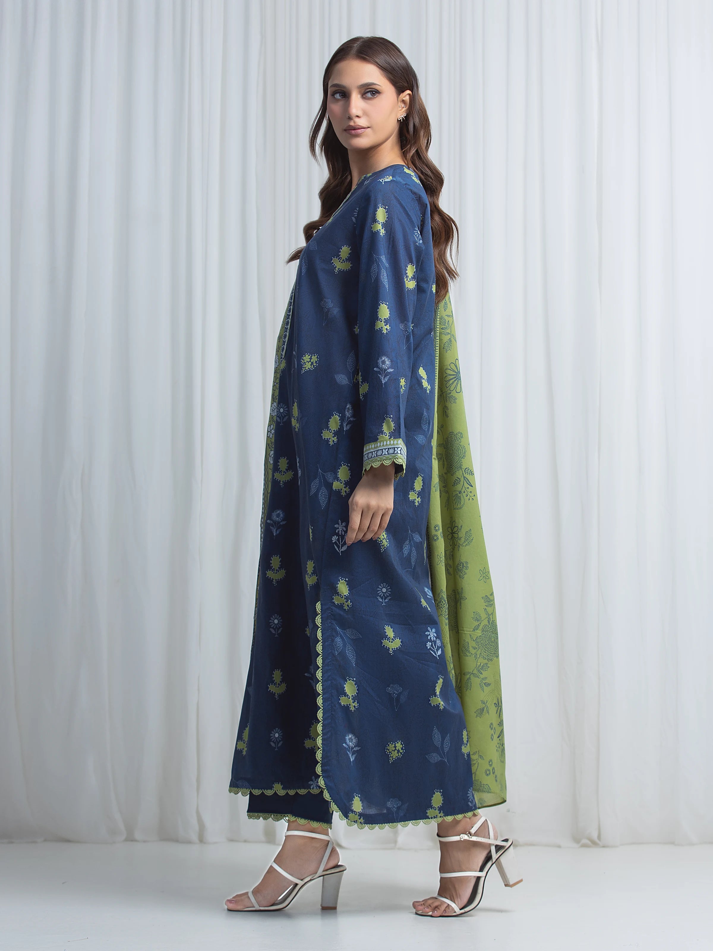 edenrobe Allure Lawn Unstitched Printed 3Pc Suit EWU6A1-36850