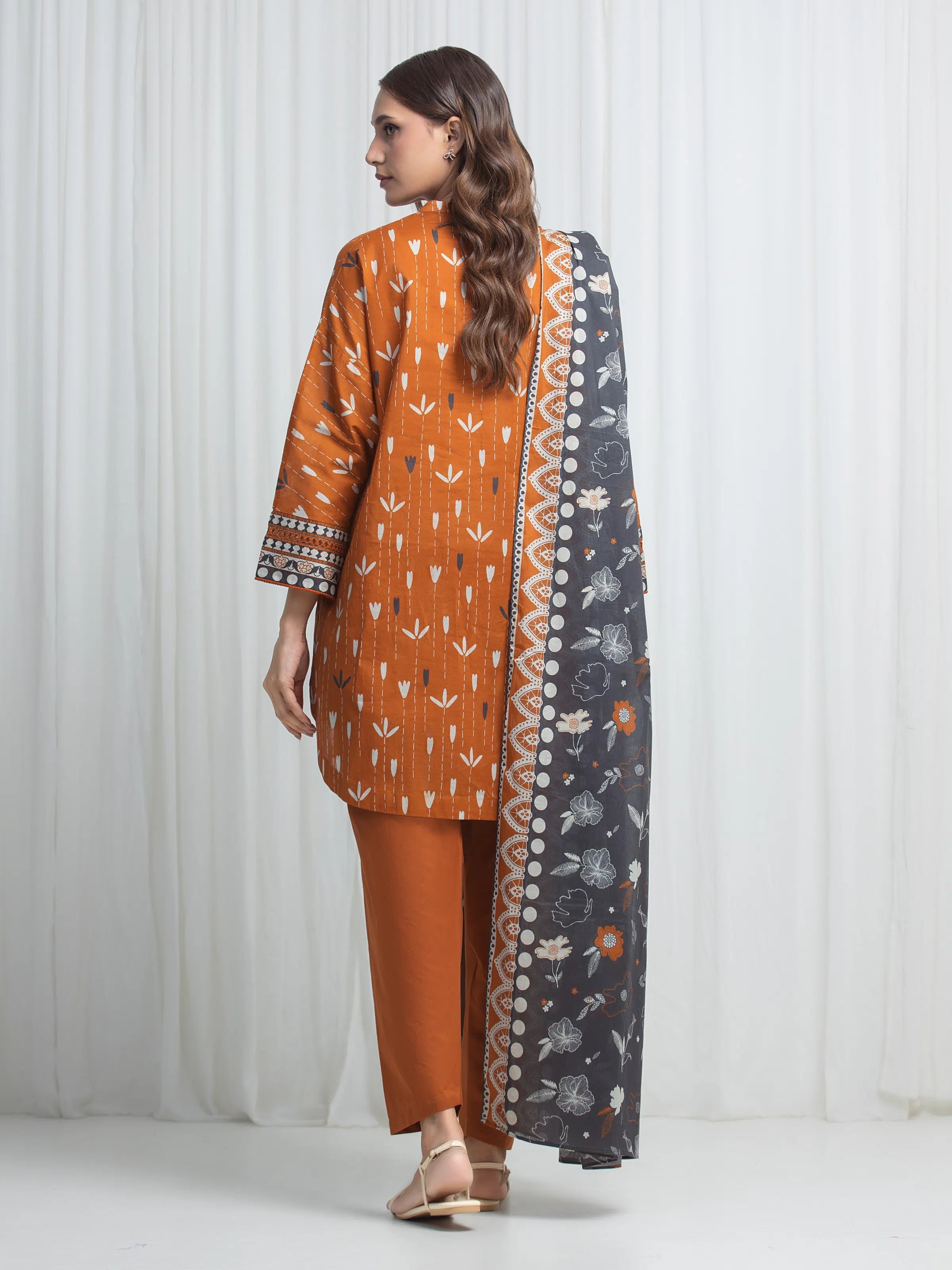 edenrobe Allure Lawn Unstitched Printed 3Pc Suit EWU6A1-36851
