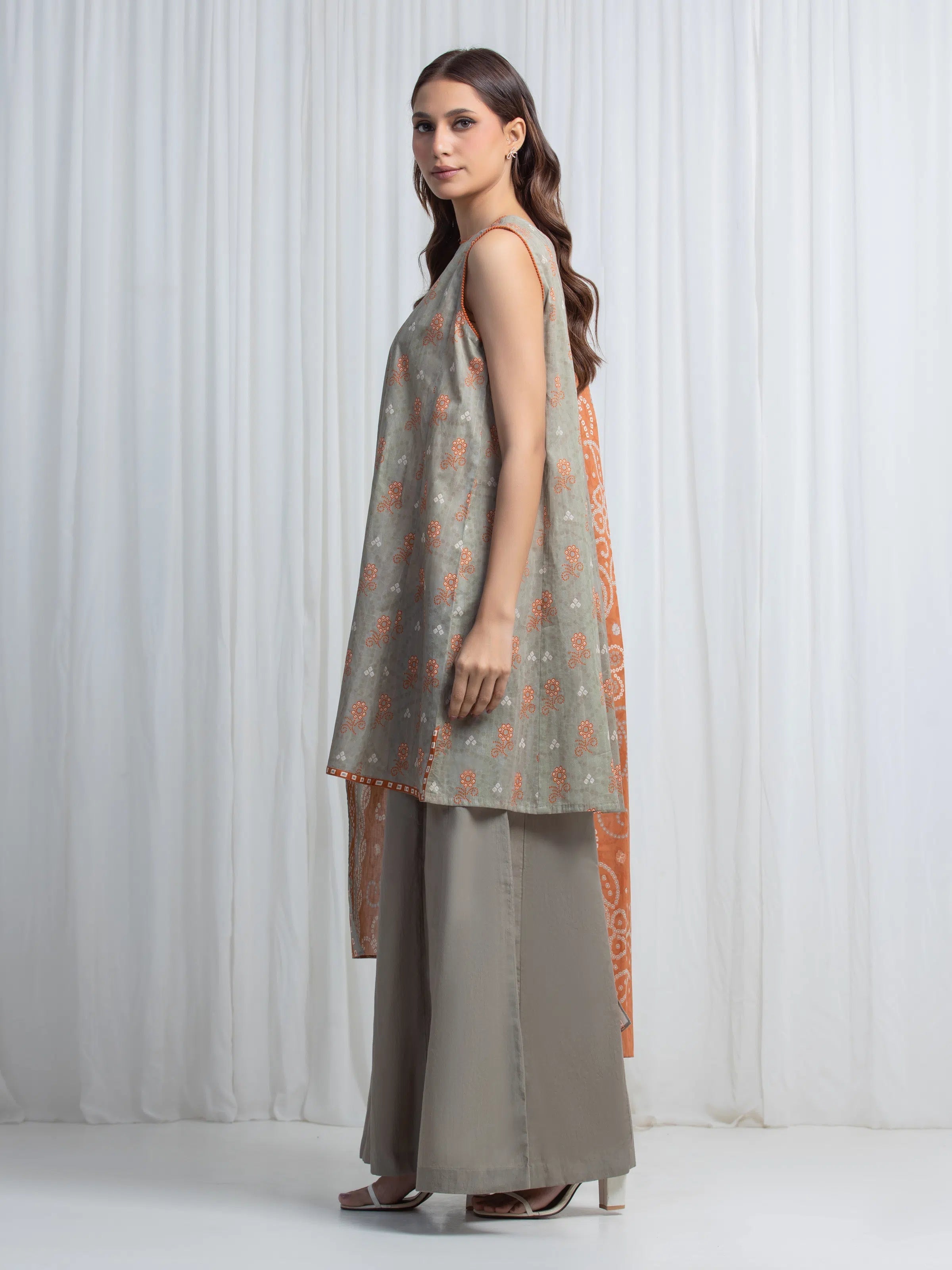 edenrobe Allure Lawn Unstitched Printed 3Pc Suit EWU6A1-36853