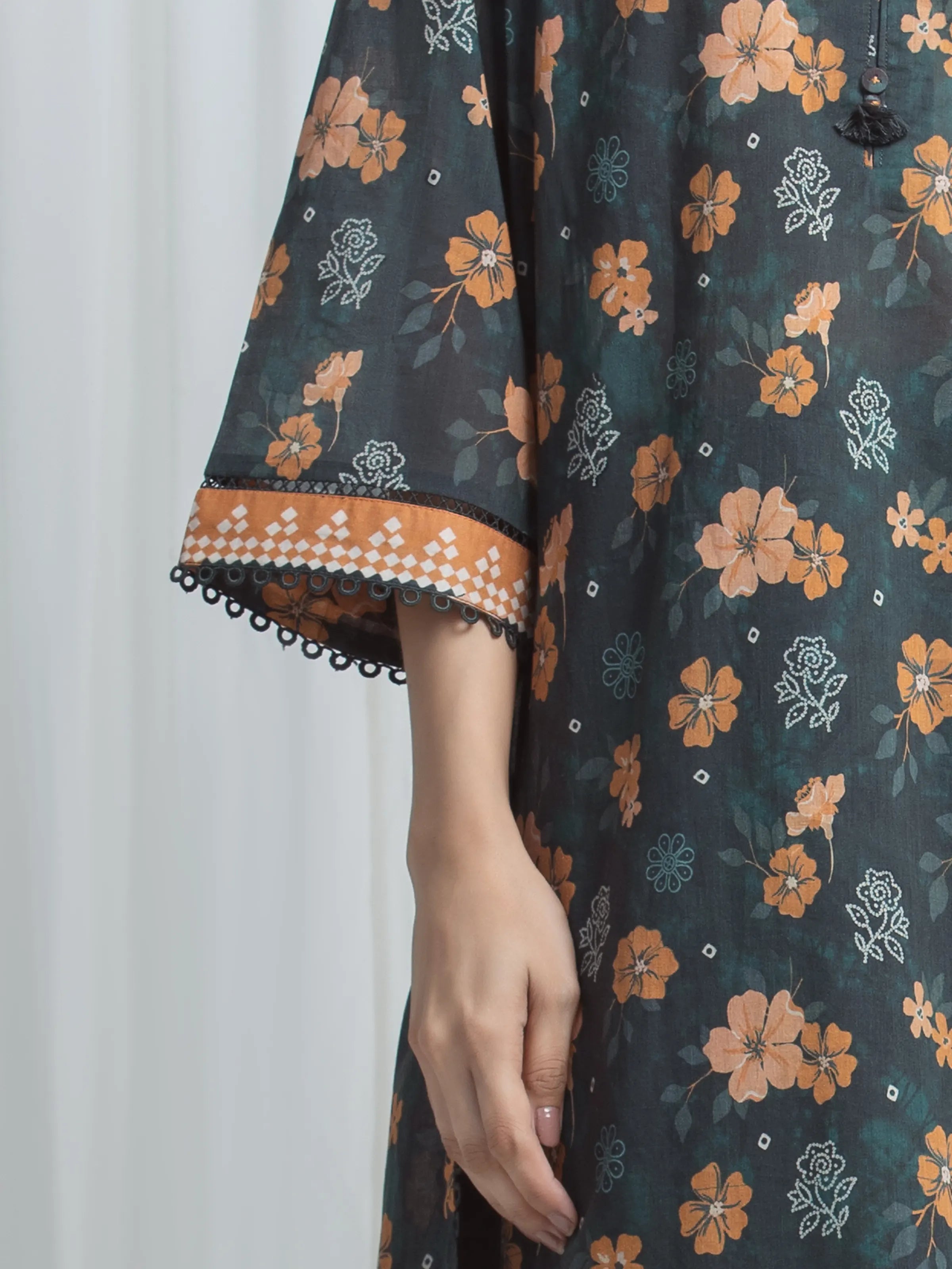 edenrobe Allure Lawn Unstitched Printed 3Pc Suit EWU6A1-36858