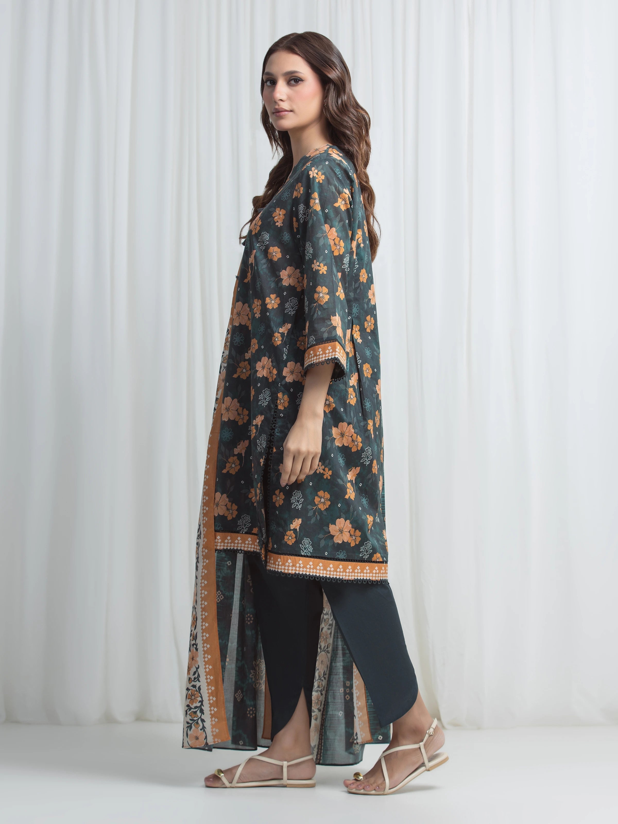 edenrobe Allure Lawn Unstitched Printed 3Pc Suit EWU6A1-36858