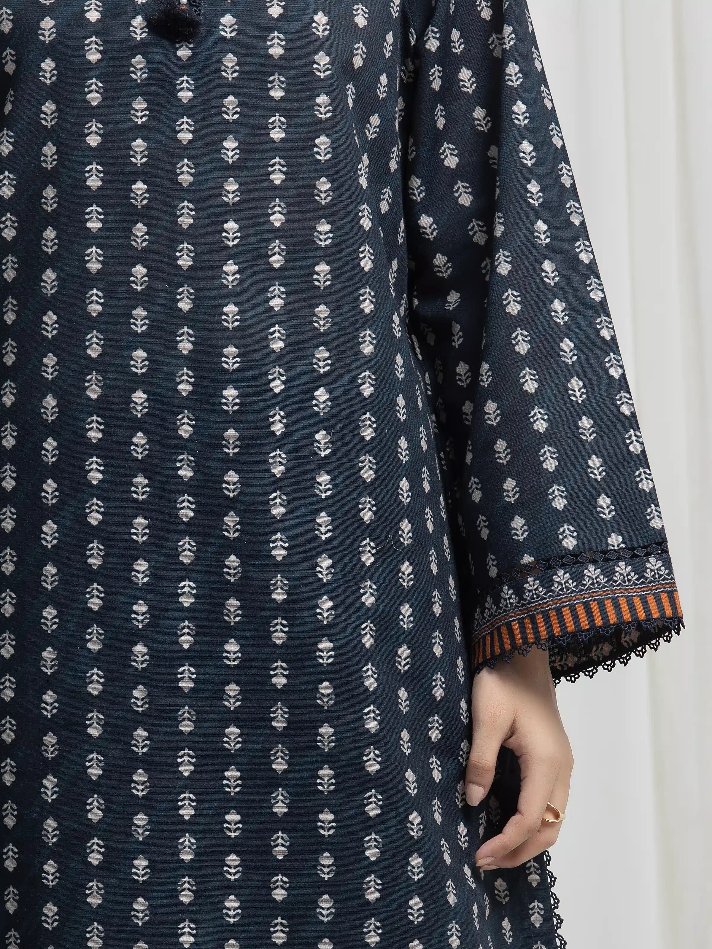 edenrobe Allure Unstitched Printed Khaddar 3Pc Suit EWU6A3-37002