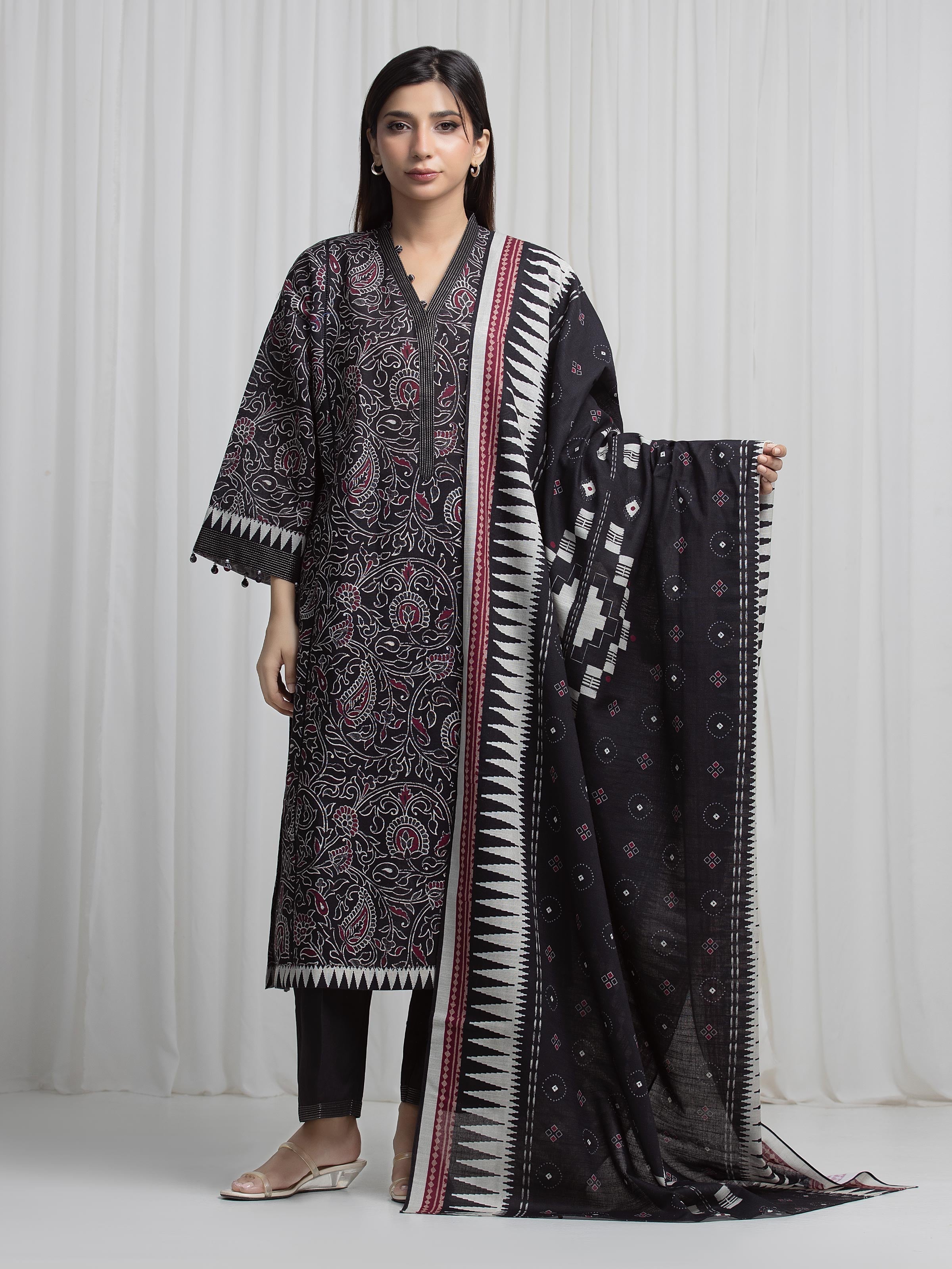 edenrobe Allure Unstitched Printed Khaddar 3Pc Suit EWU6A3-37009