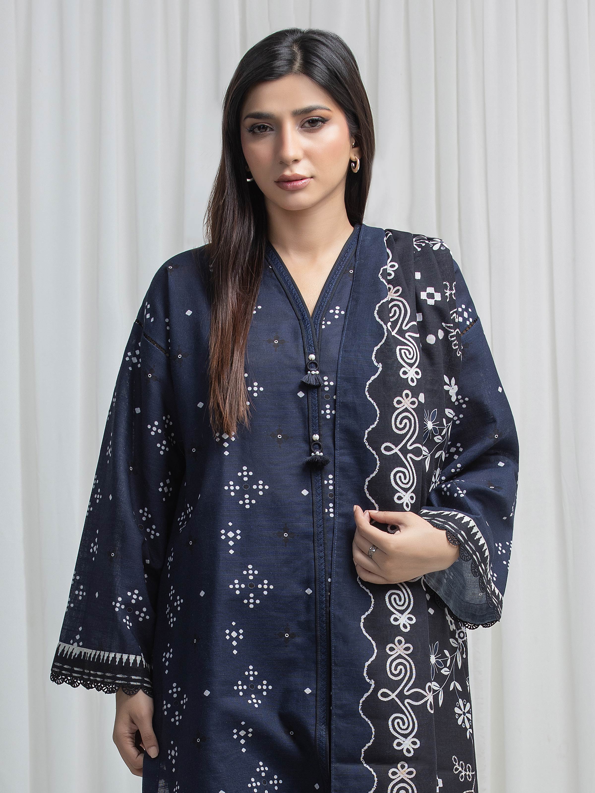 edenrobe Allure Unstitched Printed Khaddar 3Pc Suit EWU6A3-37033