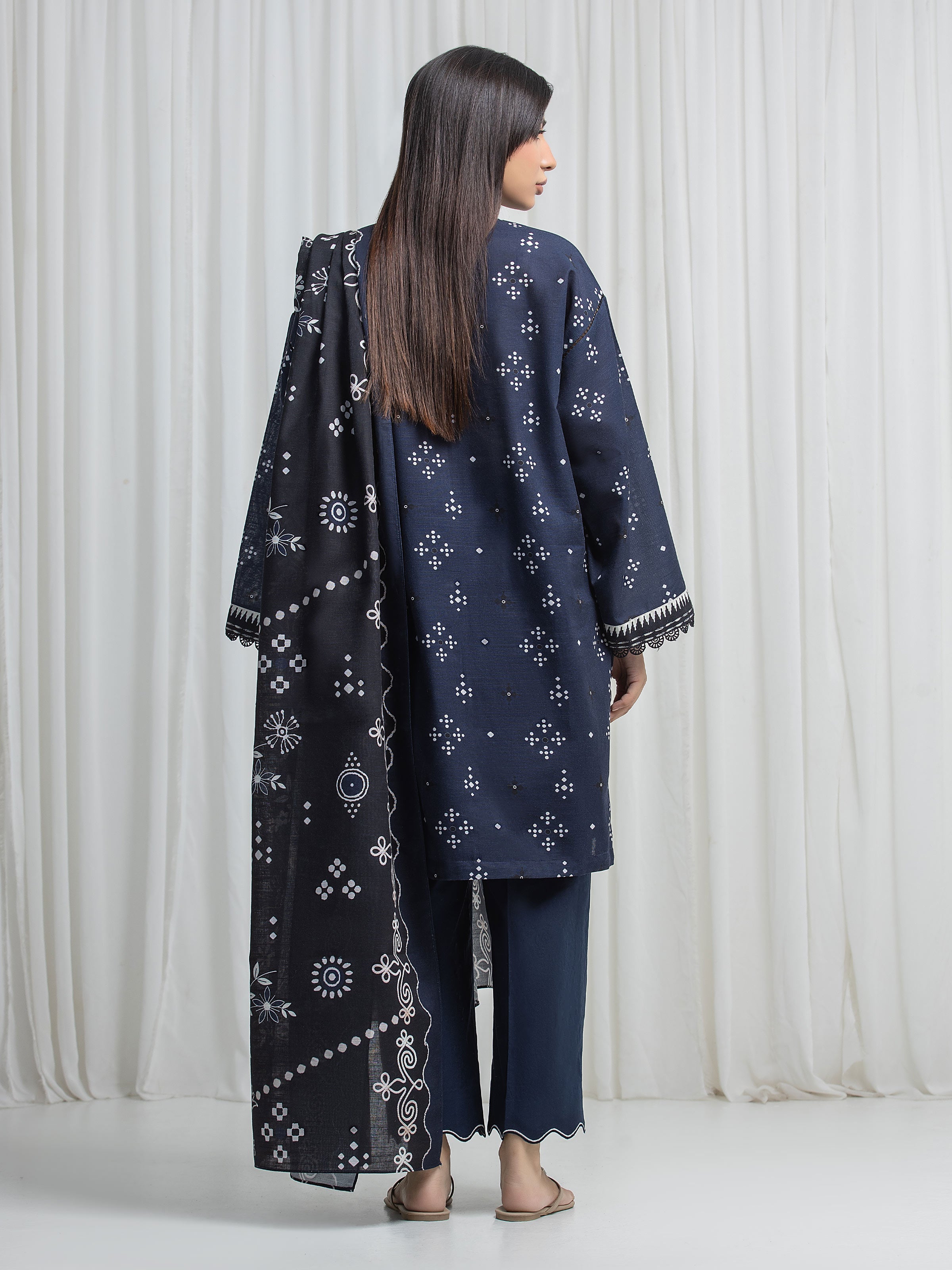 edenrobe Allure Unstitched Printed Khaddar 3Pc Suit EWU6A3-37033