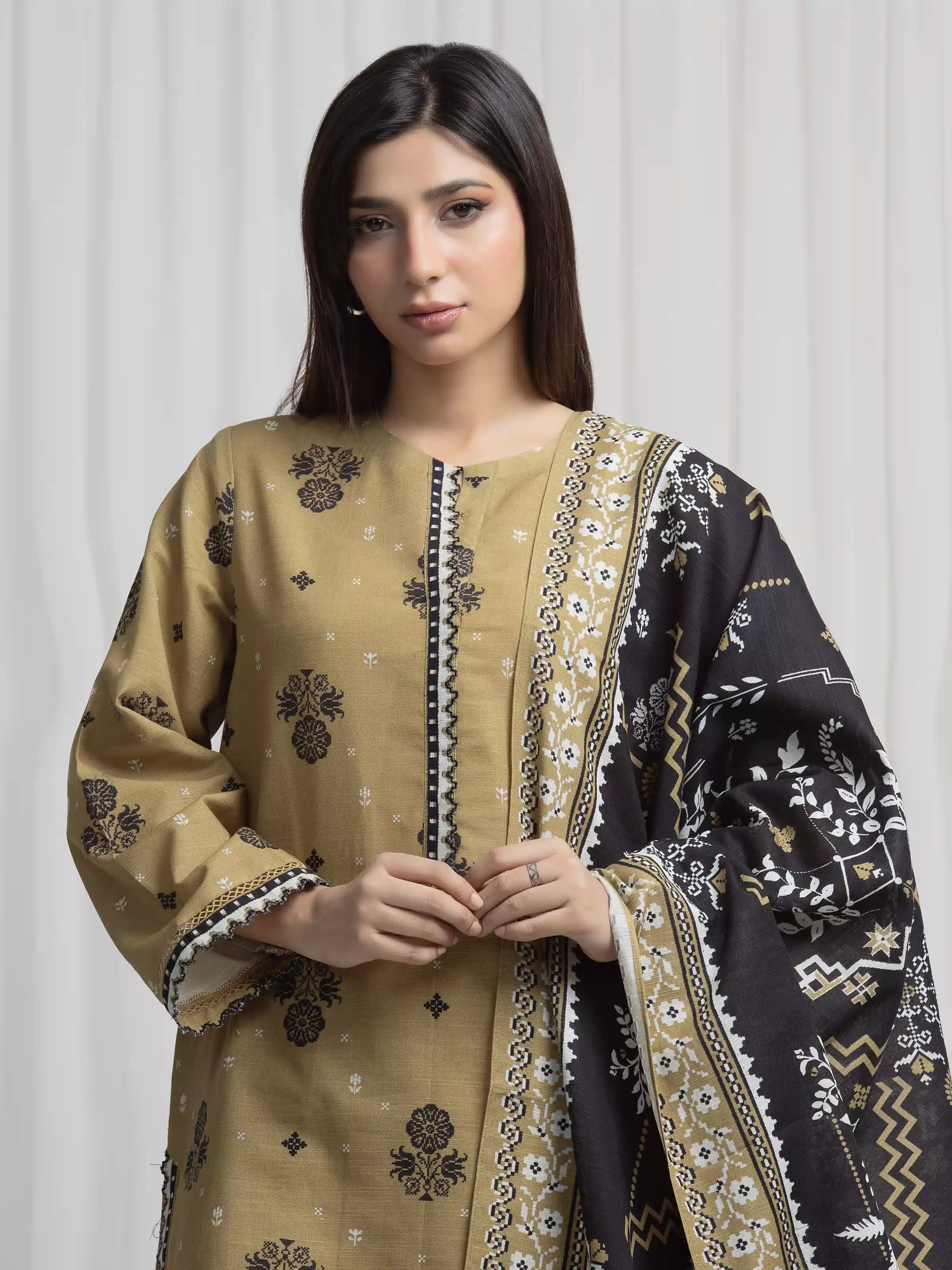 edenrobe Allure Unstitched Printed Khaddar 3Pc Suit EWU6A3-37036
